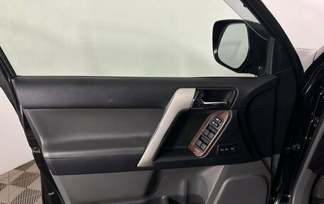 Toyota Land Cruiser Prado 150 рестайлинг 2, 2010 год, 2 200 000 рублей, 8 фотография