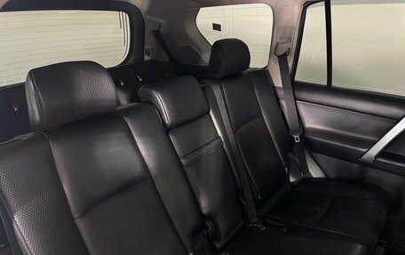 Toyota Land Cruiser Prado 150 рестайлинг 2, 2010 год, 2 200 000 рублей, 15 фотография