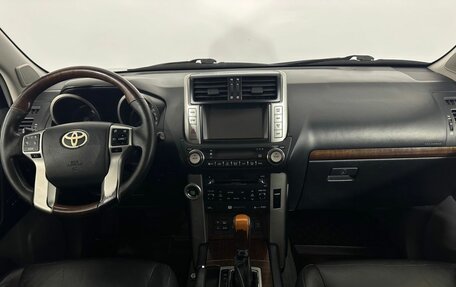 Toyota Land Cruiser Prado 150 рестайлинг 2, 2010 год, 2 200 000 рублей, 7 фотография