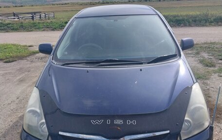 Toyota Wish II, 2005 год, 645 000 рублей, 1 фотография