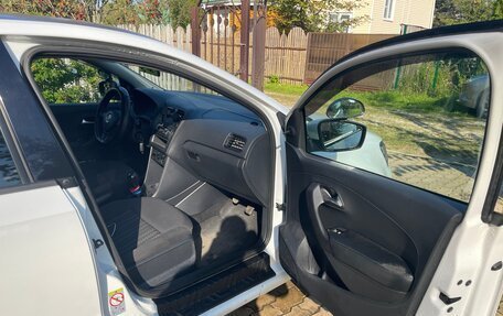 Volkswagen Polo VI (EU Market), 2018 год, 1 000 000 рублей, 6 фотография