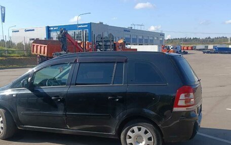 Opel Zafira B, 2012 год, 630 000 рублей, 3 фотография