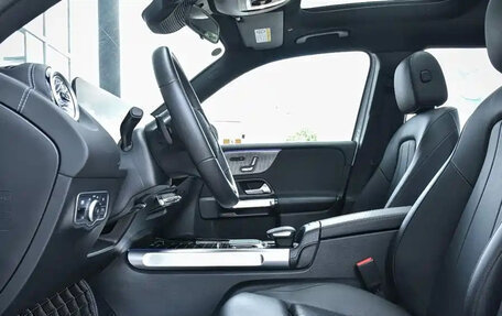 Mercedes-Benz EQB, 2022 год, 2 258 888 рублей, 10 фотография