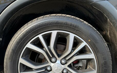 Mitsubishi Outlander III рестайлинг 3, 2017 год, 2 108 000 рублей, 23 фотография