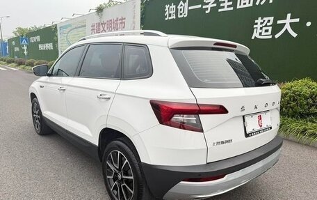 Skoda Karoq I, 2021 год, 1 800 000 рублей, 6 фотография