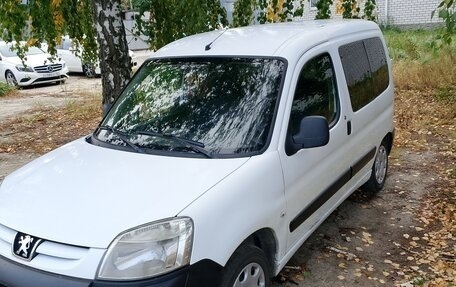 Peugeot Partner II рестайлинг 2, 2009 год, 450 000 рублей, 2 фотография