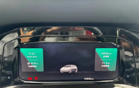Volkswagen Golf VIII, 2021 год, 1 700 997 рублей, 16 фотография
