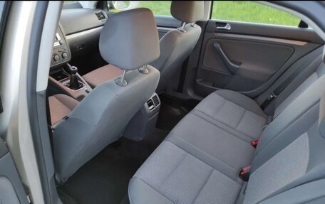 Volkswagen Jetta VI, 2008 год, 820 000 рублей, 8 фотография