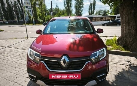 Renault Logan II, 2020 год, 939 000 рублей, 1 фотография