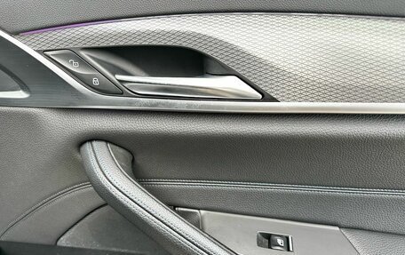 BMW 5 серия, 2020 год, 3 800 000 рублей, 28 фотография