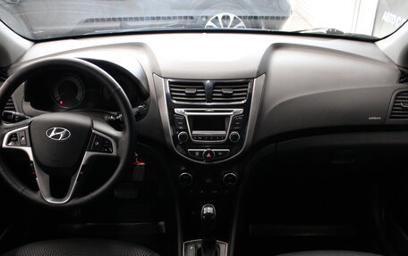 Hyundai Solaris II рестайлинг, 2015 год, 993 000 рублей, 8 фотография