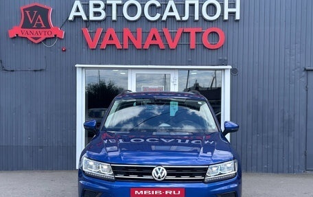 Volkswagen Tiguan II, 2019 год, 2 490 000 рублей, 2 фотография