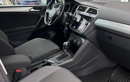 Volkswagen Tiguan II, 2019 год, 2 490 000 рублей, 12 фотография