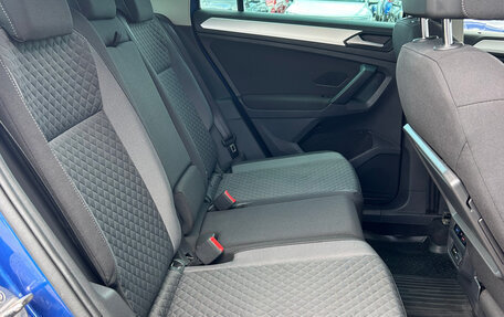 Volkswagen Tiguan II, 2019 год, 2 490 000 рублей, 11 фотография