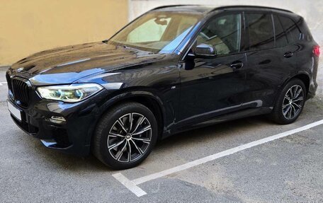 BMW X5, 2019 год, 5 890 000 рублей, 2 фотография