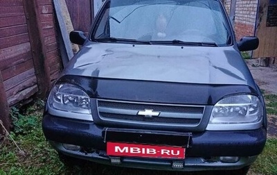 Chevrolet Niva I рестайлинг, 2004 год, 223 000 рублей, 1 фотография