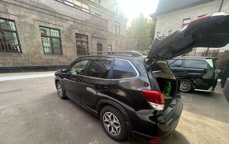 Subaru Forester, 2018 год, 2 045 000 рублей, 3 фотография