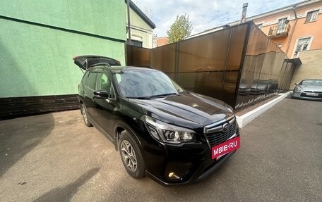 Subaru Forester, 2018 год, 2 045 000 рублей, 5 фотография