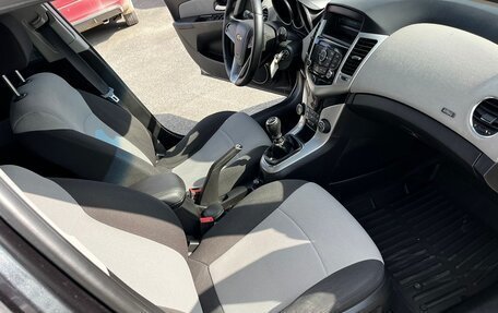 Chevrolet Cruze II, 2012 год, 649 000 рублей, 10 фотография