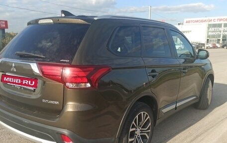 Mitsubishi Outlander III рестайлинг 3, 2017 год, 2 150 000 рублей, 2 фотография