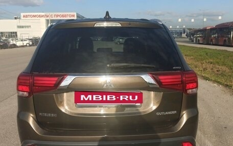 Mitsubishi Outlander III рестайлинг 3, 2017 год, 2 150 000 рублей, 4 фотография