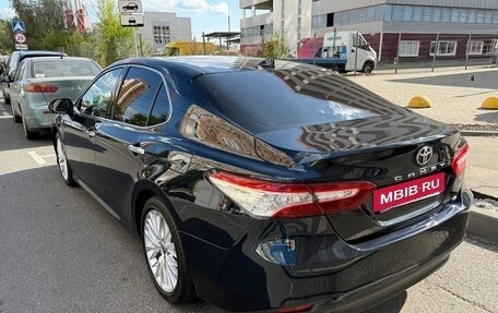 Toyota Camry, 2020 год, 3 150 000 рублей, 6 фотография