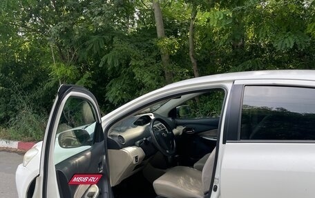 Toyota Yaris III рестайлинг, 2007 год, 750 000 рублей, 6 фотография