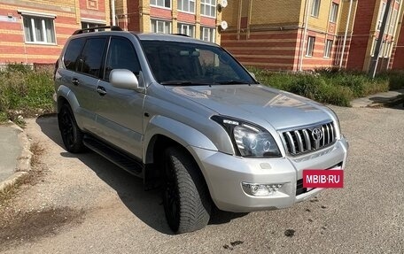 Toyota Land Cruiser Prado 120 рестайлинг, 2003 год, 1 290 000 рублей, 10 фотография