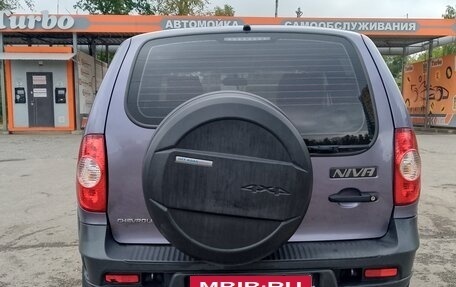 Chevrolet Niva I рестайлинг, 2015 год, 720 000 рублей, 4 фотография