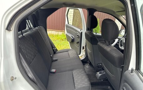Renault Logan I, 2013 год, 440 000 рублей, 9 фотография