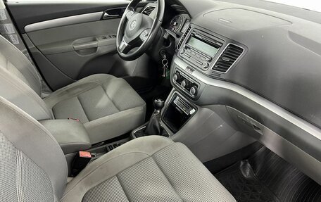 Volkswagen Sharan II, 2010 год, 1 300 000 рублей, 13 фотография