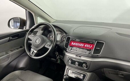 Volkswagen Sharan II, 2010 год, 1 300 000 рублей, 14 фотография