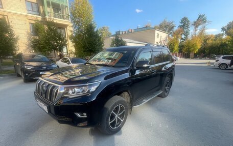 Toyota Land Cruiser Prado 150 рестайлинг 2, 2017 год, 3 450 000 рублей, 13 фотография