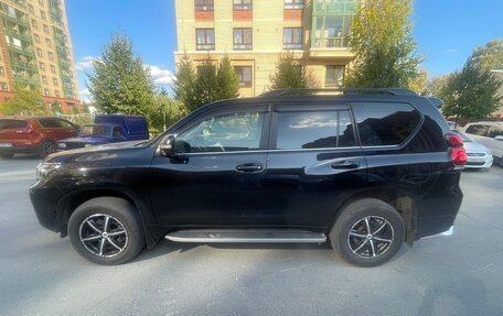 Toyota Land Cruiser Prado 150 рестайлинг 2, 2017 год, 3 450 000 рублей, 12 фотография