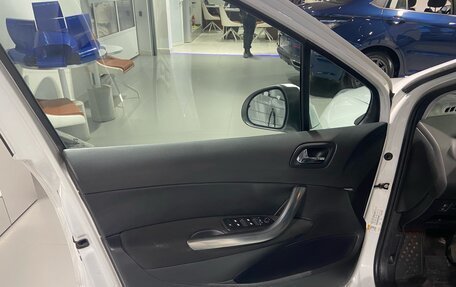 Peugeot 408 I рестайлинг, 2014 год, 595 000 рублей, 10 фотография