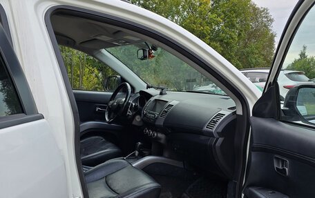 Mitsubishi Outlander III рестайлинг 3, 2012 год, 1 099 000 рублей, 8 фотография