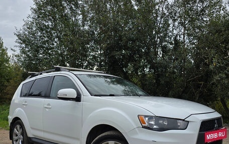 Mitsubishi Outlander III рестайлинг 3, 2012 год, 1 099 000 рублей, 6 фотография