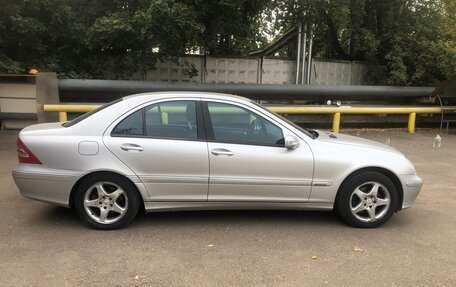 Mercedes-Benz C-Класс, 2001 год, 1 100 000 рублей, 5 фотография