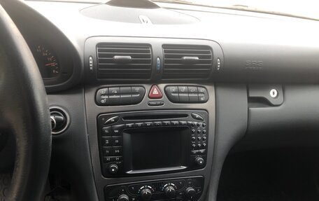 Mercedes-Benz C-Класс, 2001 год, 1 100 000 рублей, 9 фотография
