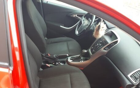 Opel Astra J, 2010 год, 700 000 рублей, 8 фотография