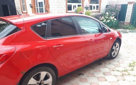 Opel Astra J, 2010 год, 700 000 рублей, 7 фотография