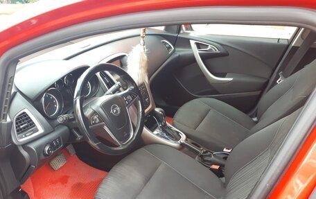 Opel Astra J, 2010 год, 700 000 рублей, 11 фотография