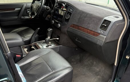 Mitsubishi Pajero IV, 2008 год, 1 700 000 рублей, 10 фотография