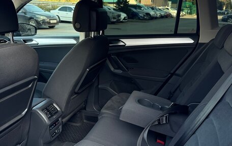 Volkswagen Tiguan II, 2018 год, 2 750 000 рублей, 15 фотография