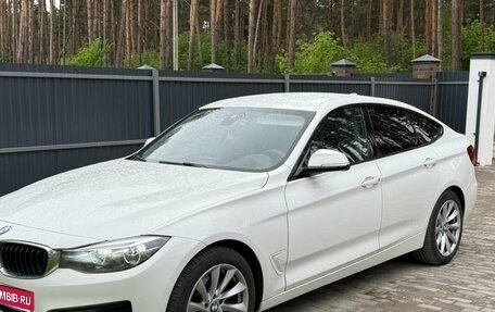 BMW 3 серия, 2019 год, 2 400 000 рублей, 1 фотография
