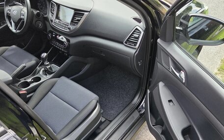 Hyundai Tucson III, 2017 год, 1 350 000 рублей, 1 фотография