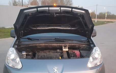 Peugeot Partner II рестайлинг 2, 2012 год, 800 000 рублей, 13 фотография