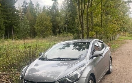 Hyundai Elantra V, 2013 год, 980 000 рублей, 1 фотография