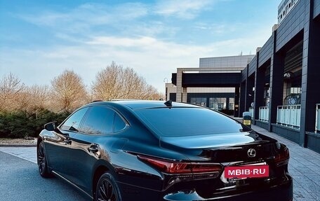 Lexus LS IV, 2018 год, 5 900 000 рублей, 2 фотография