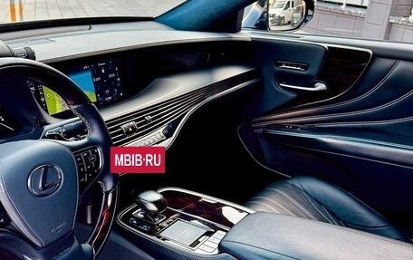 Lexus LS IV, 2018 год, 5 900 000 рублей, 8 фотография